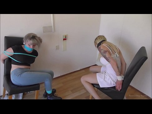 ❤️ Toksomaniulo / ligita kaj buŝoŝtopita / junulino en mizero ☑ Kvalita porno ĉe porno eo.newsexxxx.ru ☑